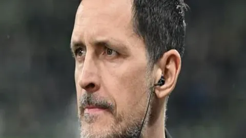 库里巴特勒趣味互动，邓肯戏问：这判罚不算是驱逐吗？